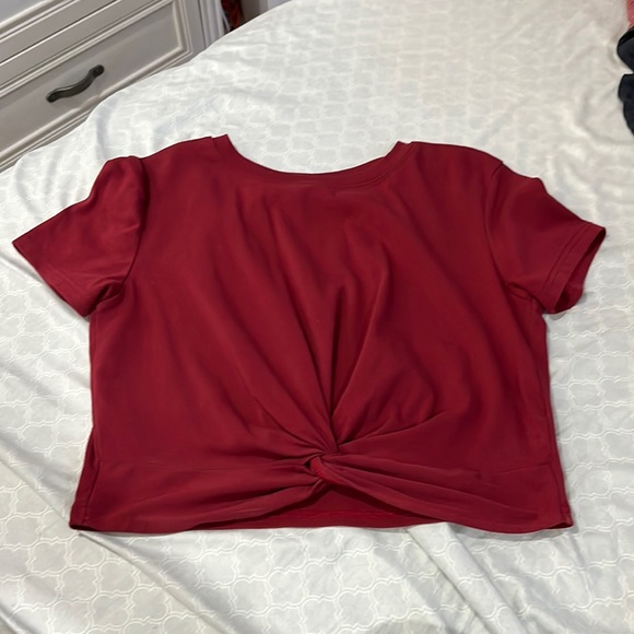 CROPS AND TEES - Picture 2 of 3